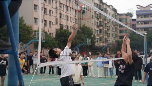 南溪四中映象：点滴皆成诗十三期--藏不住了我的新开学人设是……(图2)